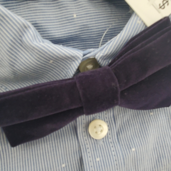 New H&M navy velvet bowtie and button down - Picture 3 of 4